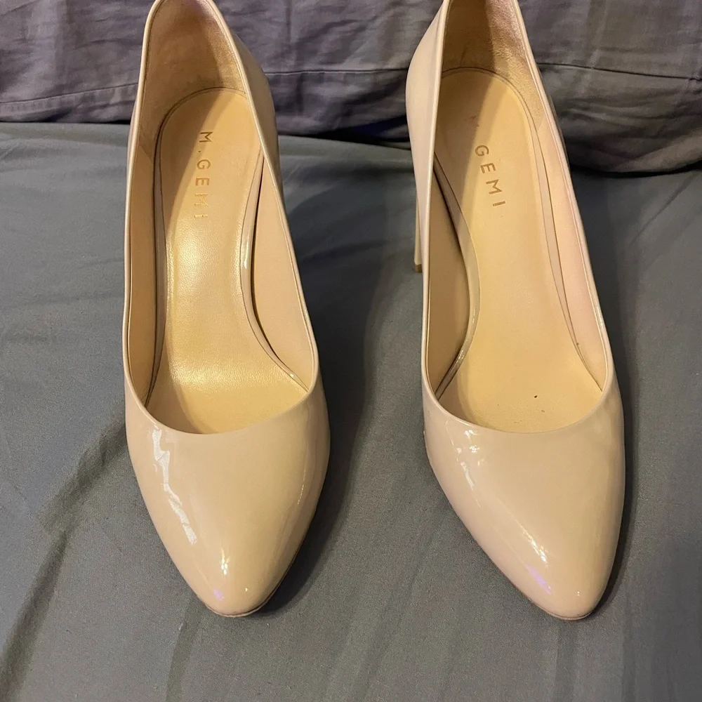 M. Gemi The Lustro 90mm‎ warm natural patent shoes size 39/8.5